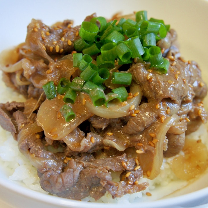 味噌のコクが美味しい！味噌ダレ牛丼